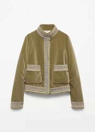 Оксамитовий жакет кольору хакі з лімітованої колекції zara
