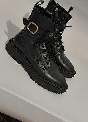 Zara черевики шкіра