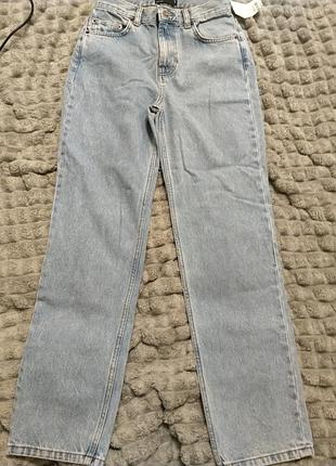Стильные женские джинсы прямые / mom asos design (размер w25 / l30)