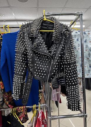 Punk чорна косуха з шипами rock style в розмірі s punk rave killstar dollskill gothicana