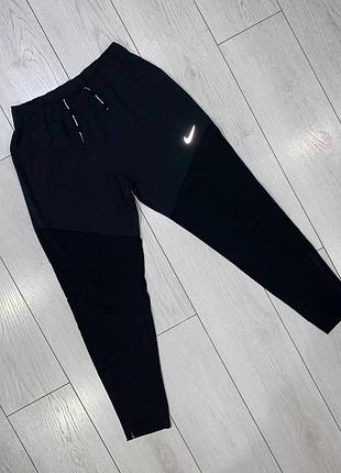 Чоловічі спортивні штани nike running dri-fit size m