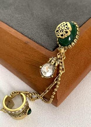 Каф-сережок alexander mcqueen «emerald & crystal chain cuff» зі смарагдовим кавошоном і ланцюжками преміумкаест