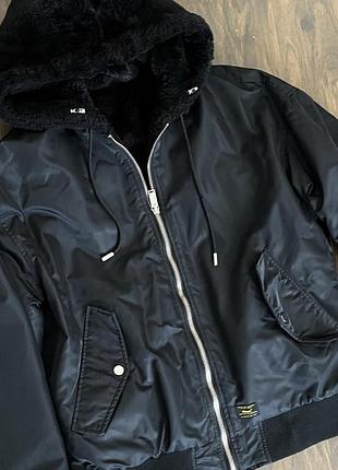 Куртка жіноча zara двостороння чорна з капюшоном