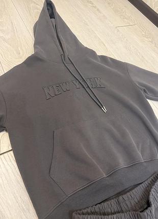 Продам женский спортивный костюм