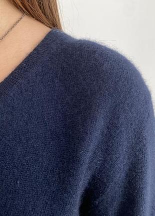 Жіночий темно-синій базовий джемпер з v-подібним вирізом   denner cashmere