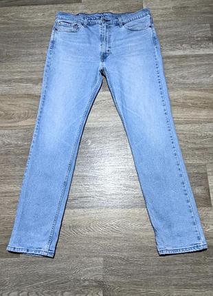 Мужские брендовые джинсы levis 511 , размер по бирке 36/32 , но маломерят - оптимально для 34/32 .