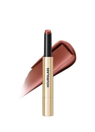 Hourglass phantom volumizing glossy balm - глянцевый блеск-бальзам для губ в формате стика с эффектом объема