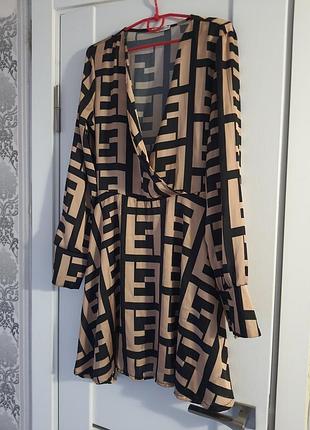 Сукня плаття шовкове fendi