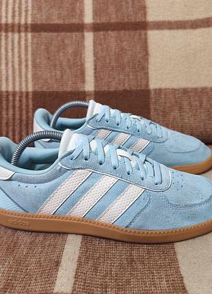 Женские кроссовки adidas