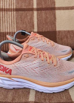 Женские кроссовки hoka