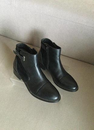 Шкіряні черевики відомог американського бренду hush puppies р.40 (26,2см)