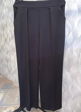 Чорные брюки h&m 2