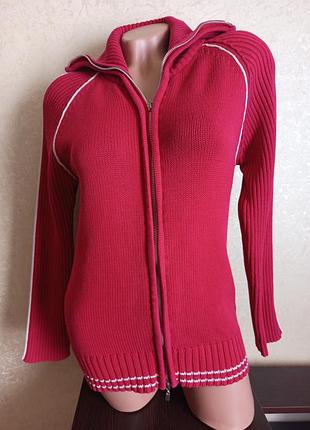 Фирменный вязанный кардиган,кофта на молнии.