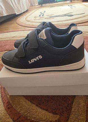 Взуття levi's 2