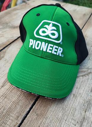 Бейсболки pioneer