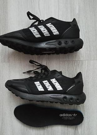 Кросівки чоловічі adidas la trainer iii s чорні, розмір 40.5
