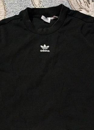 Топ adidas