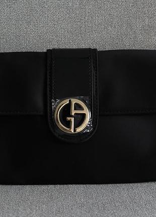 Неймовірно красивий та вишуканий клатч-косметичка giorgio armani чорного кольору