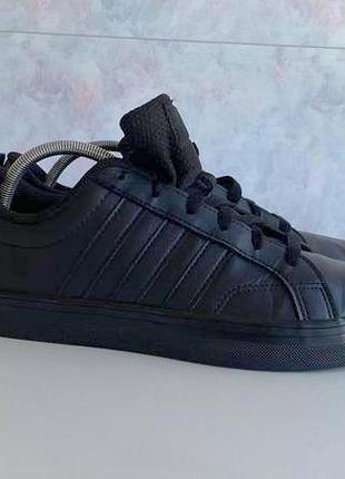 Adidas детские спортивные кроссовки черного цвета оригинал 39 размер