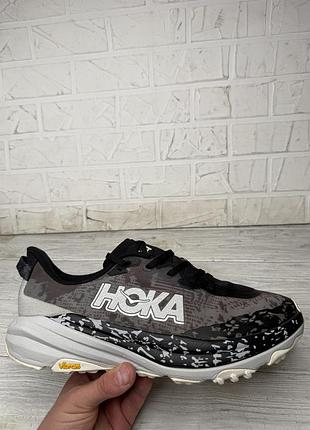 Крутые беговые кроссовки hoka one one speedgoat 6