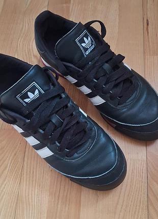 Кроссовки adidas 3