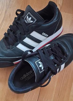 Кроссовки adidas