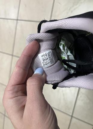 Кросівки asics 42 р 7