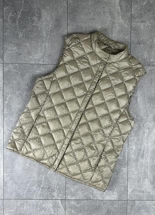 Uniqlo жилетка