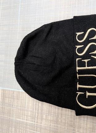 Шапка guess черная с золотым логотипом, оригинал