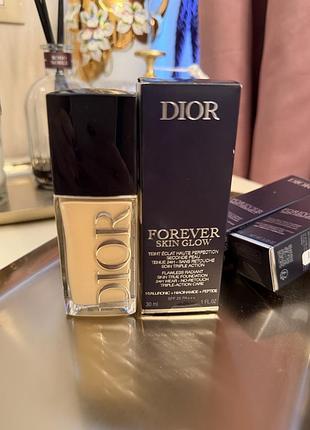 Тональна основа dior forever skin glow, 30 мл, оттенок 1w