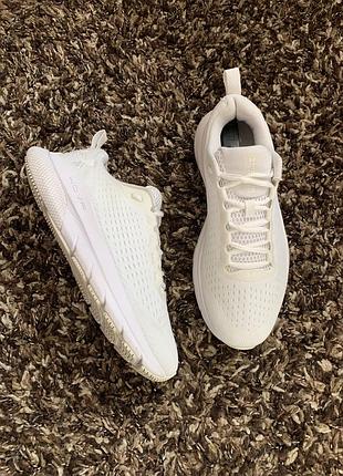 Кросівки under armour nova розмір: 40, 25,5 см