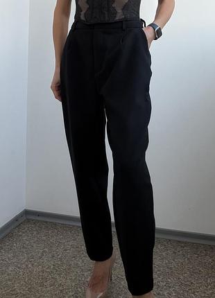 Zara жіночі базові чорні брюки