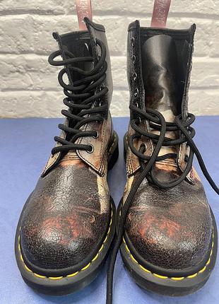 Dr. martens 1460 power, corruption & lies. 5