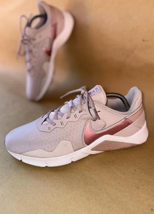 Nike legend essential 2 42,5(27см)
