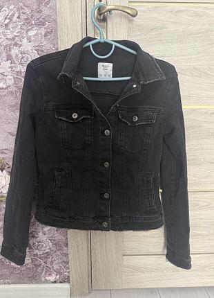 Куртка bershka 38 (с-м)