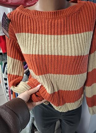 🧡 терракотовый свитер в бежевую полоску — фактурная вязка и стильный oversize 🍂