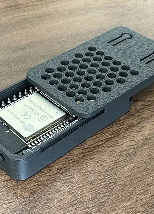 Кейс для модулю esp 32 wroom case