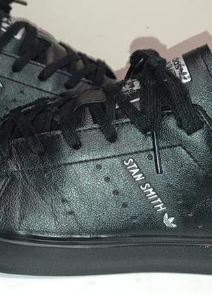 Брендові шкіряні  демі кросівки adidas stan smith.