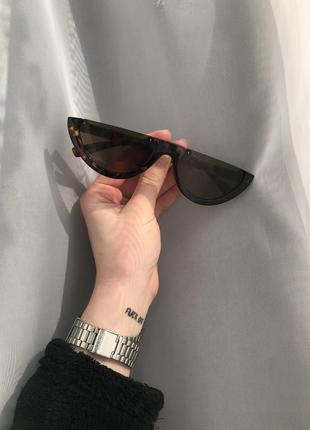 Сонцезахисні окуляри