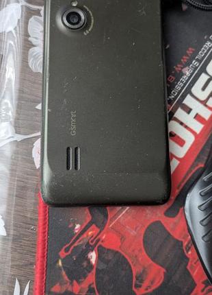 Смартфон gsmart g1355