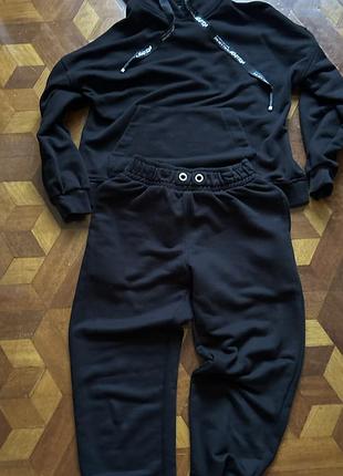 Спортивний костюм