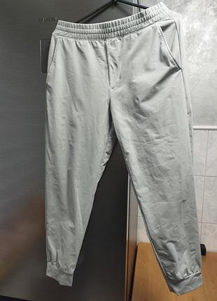 Спортивні штани uniqlo в розмірі м