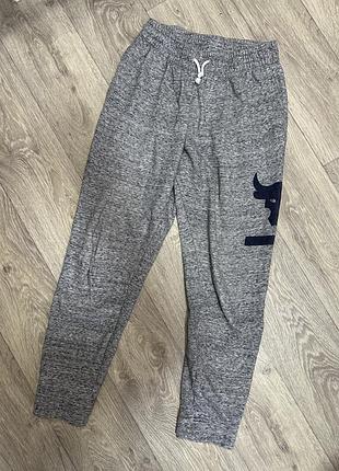 Спортивные штаны under armour rock project