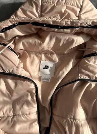 Куртка жіноча  nike 5