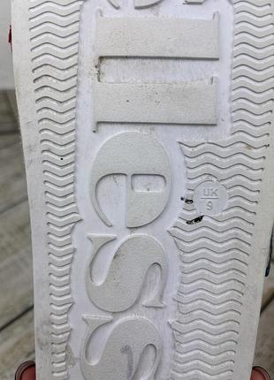 Ellesse slide 7