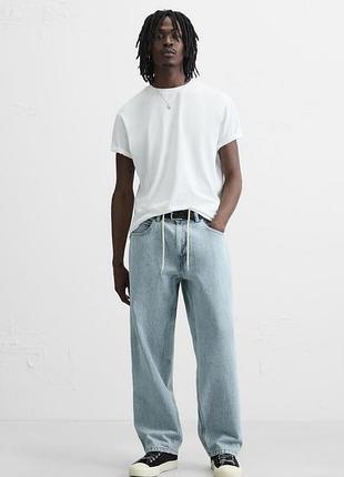 Джинсы zara relaxed fit голубой р.36