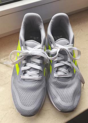 Оригінальні кросівки adidas 2