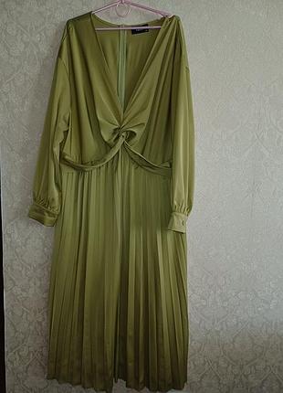 Продам красиву сукню 54,56р(3хл)