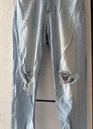 Жіночі джинси terranova з рваними колінами 👖