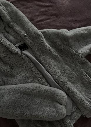 Шуба жіноча bershka штучне хутро сіра